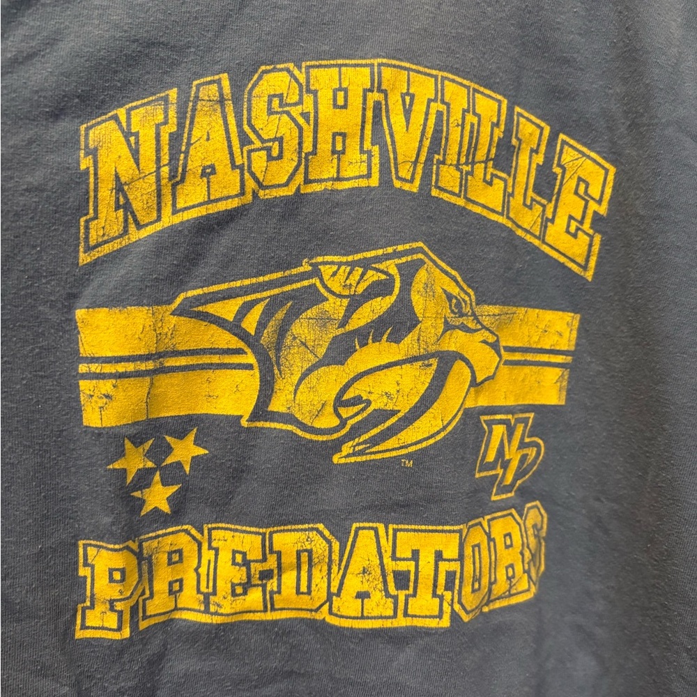Nashville Predators Graphic T-Shirt